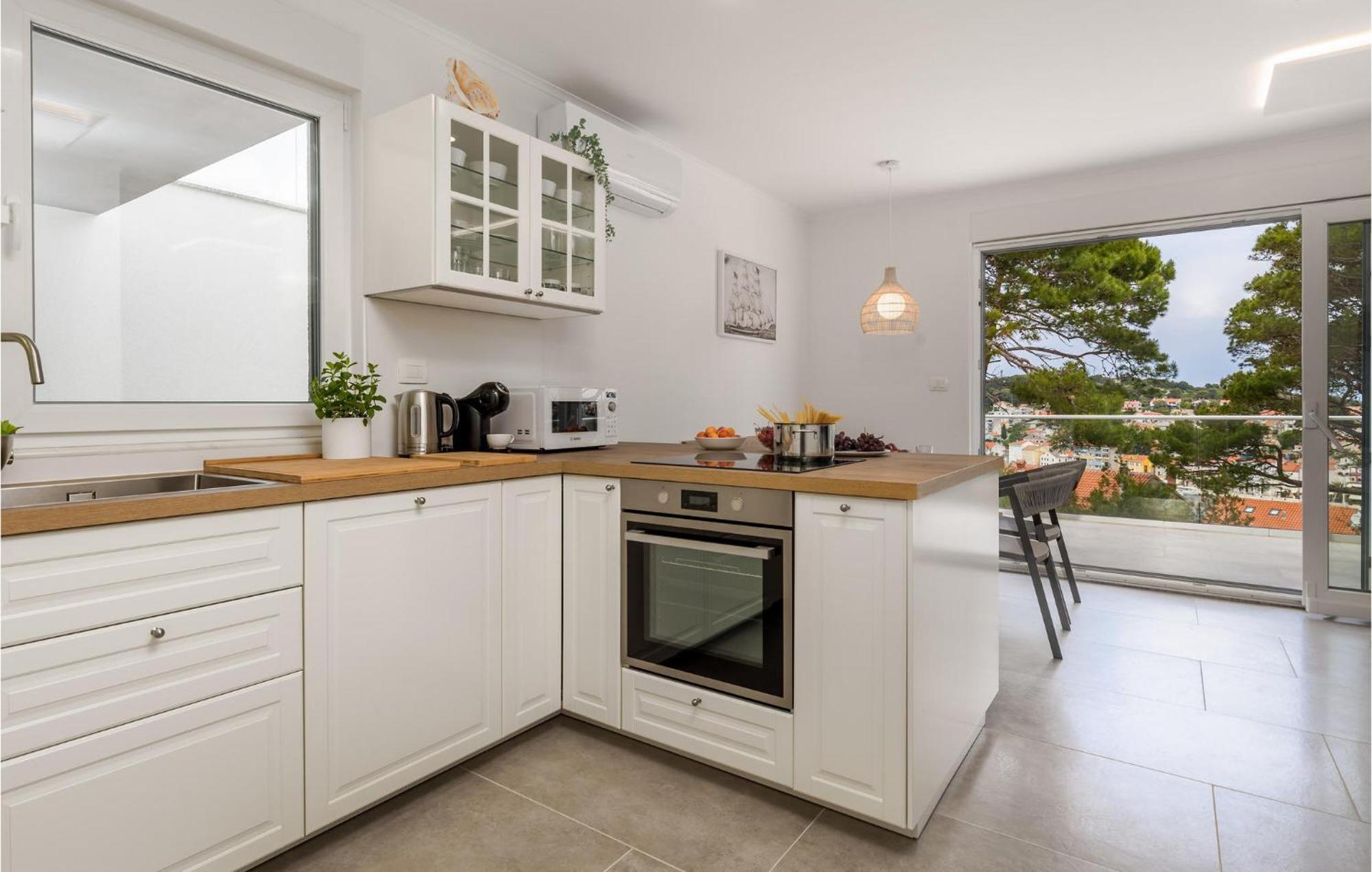 Amazing Apartment In Mali Losinj With Wifi 外观 照片