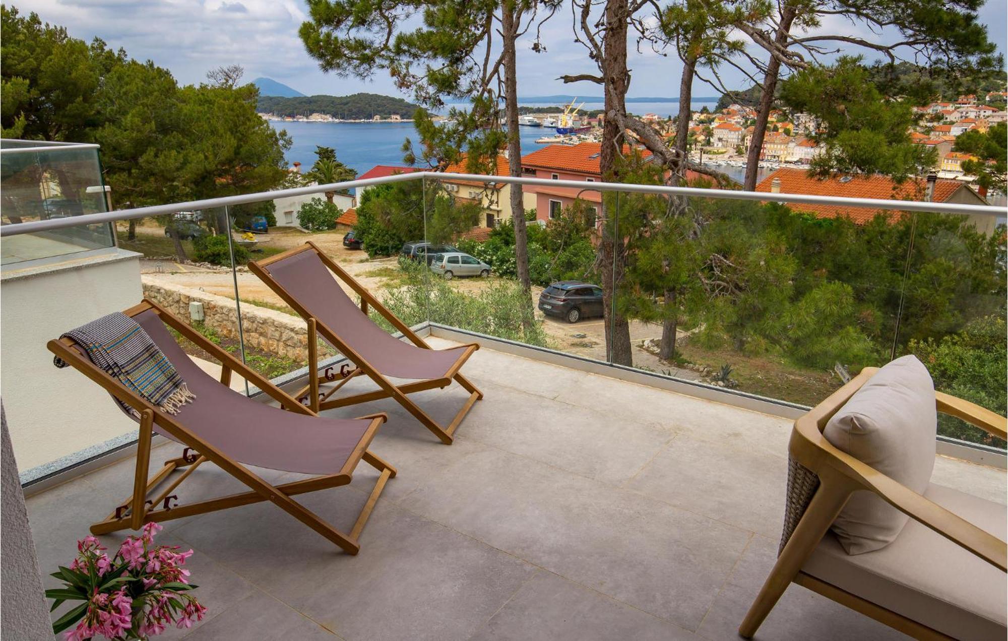 Amazing Apartment In Mali Losinj With Wifi 外观 照片
